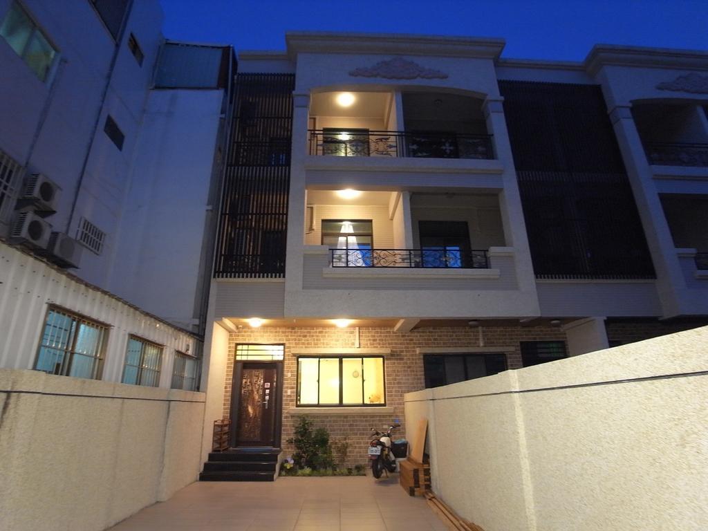 花蓮阿曼很快樂民宿-無人民宿自助入住-有電梯-可包棟 Apartman Hualien Kültér fotó